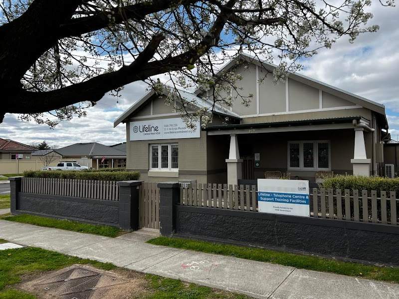 Check out Lifeline Central West Bathurst in Bathurst