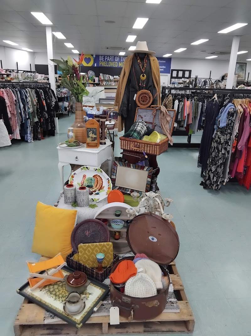 Check out Vinnies North Belmont in BELMONT NORTH