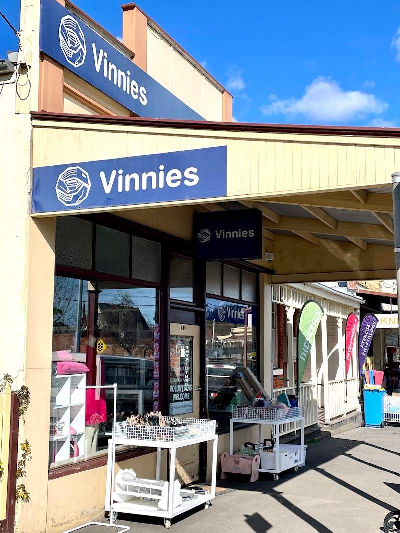 Check out Vinnies Castlemaine in CASTLEMAINE