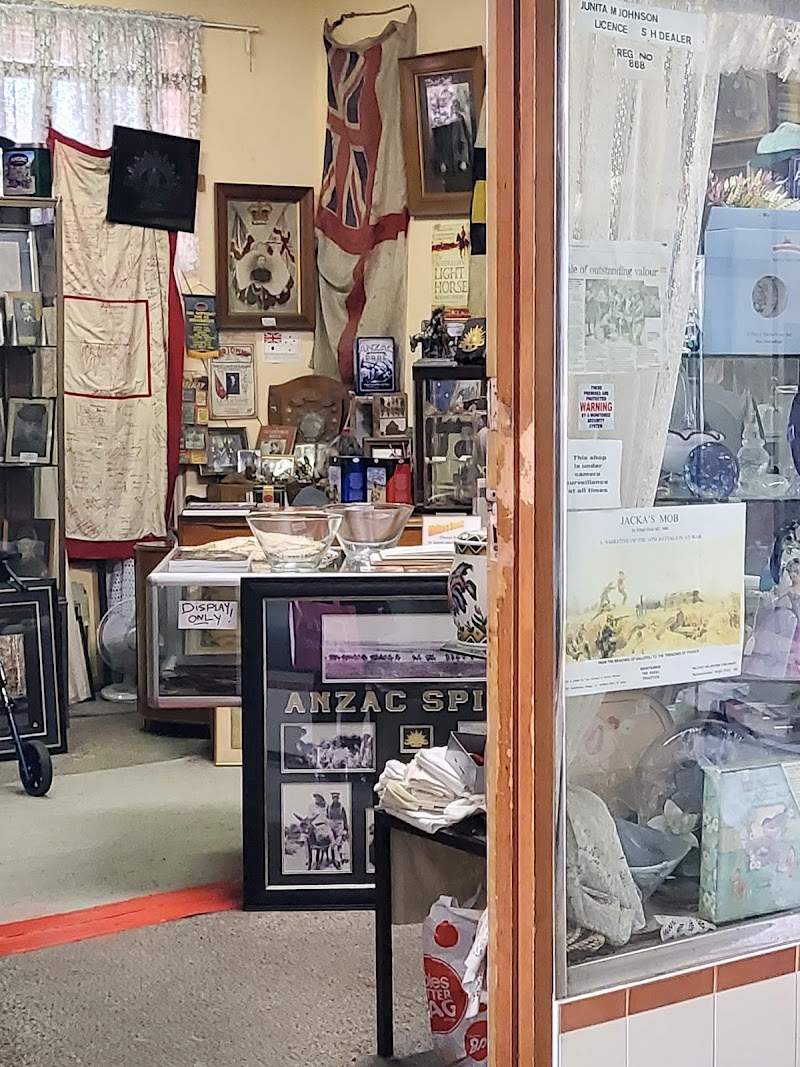 Check out The Ole Tin Hat in Bentleigh