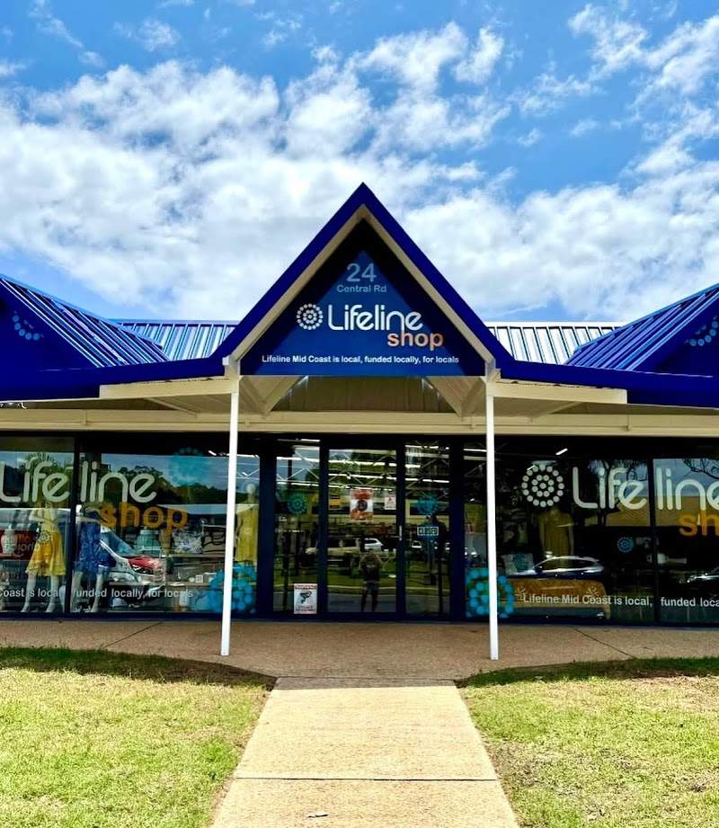 Check out Lifeline Shop Port Macquarie Central Road in Port Macquarie