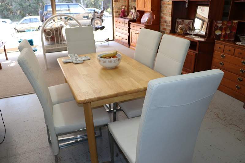 Check out Lifeline Shop Port Macquarie Central Road in Port Macquarie
