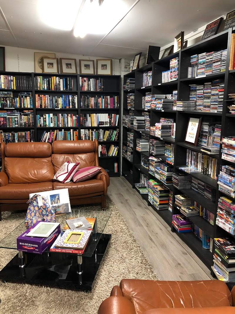 Check out Lifeline Shop Naremburn in Naremburn