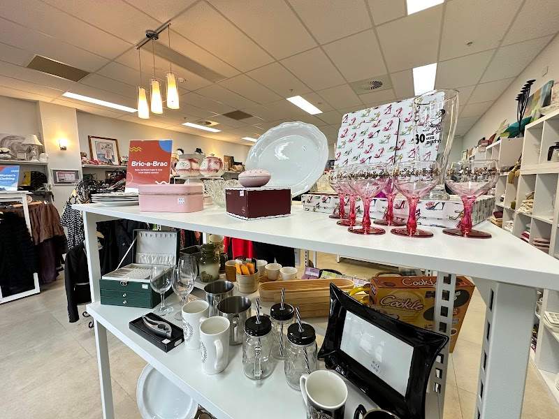 Check out Lifeline Shop Bundoora in Bundoora