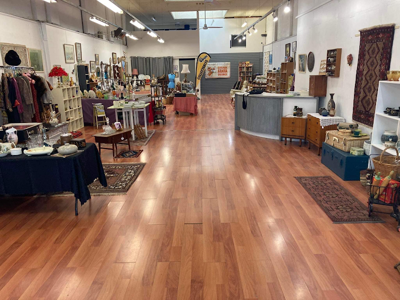 Check out The Collective Retro/Vintage Shop in Whanganui Central