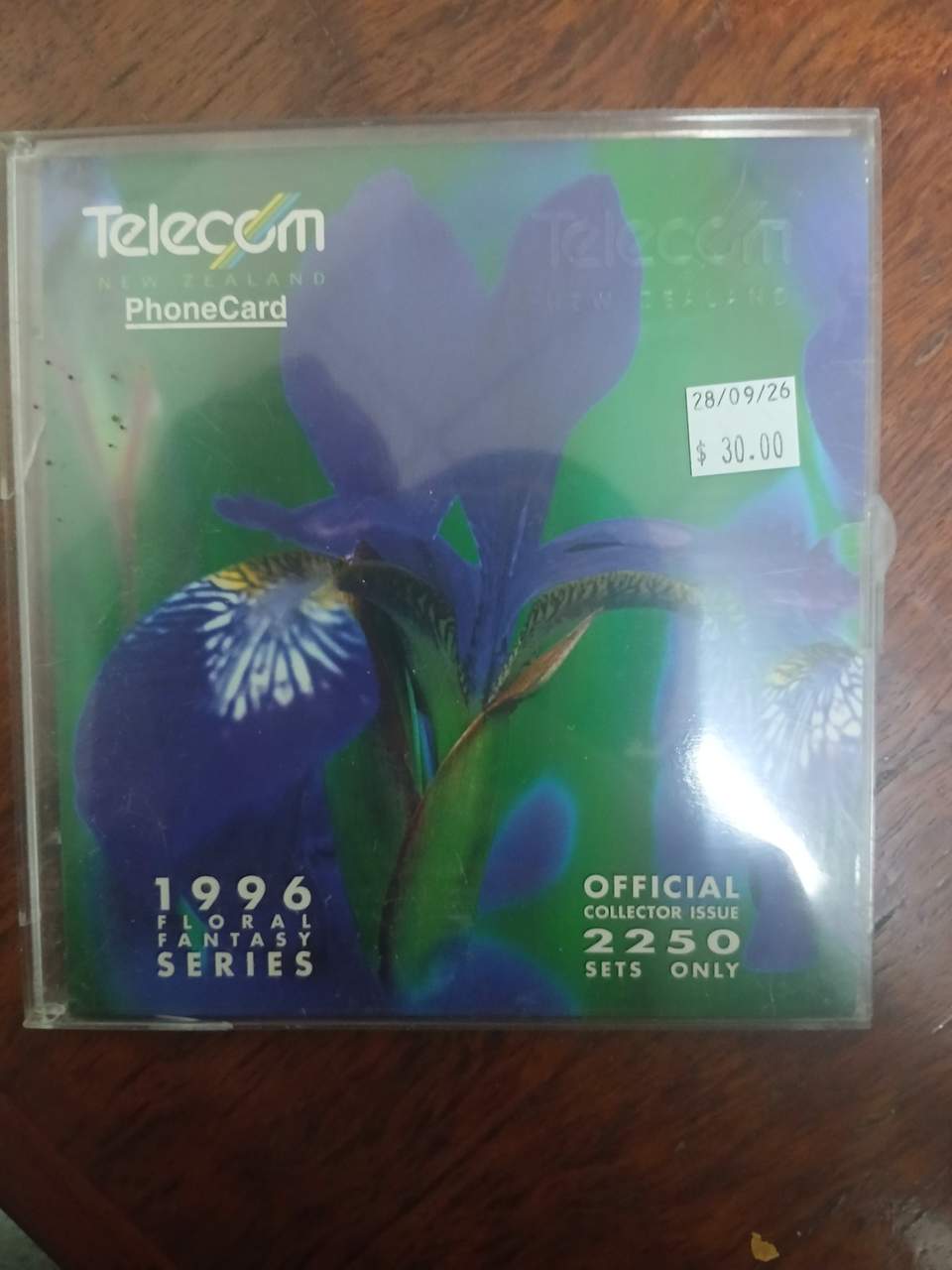 Phone card collectors issue 
📱 📲 ☎️ 📞 📳 🤳