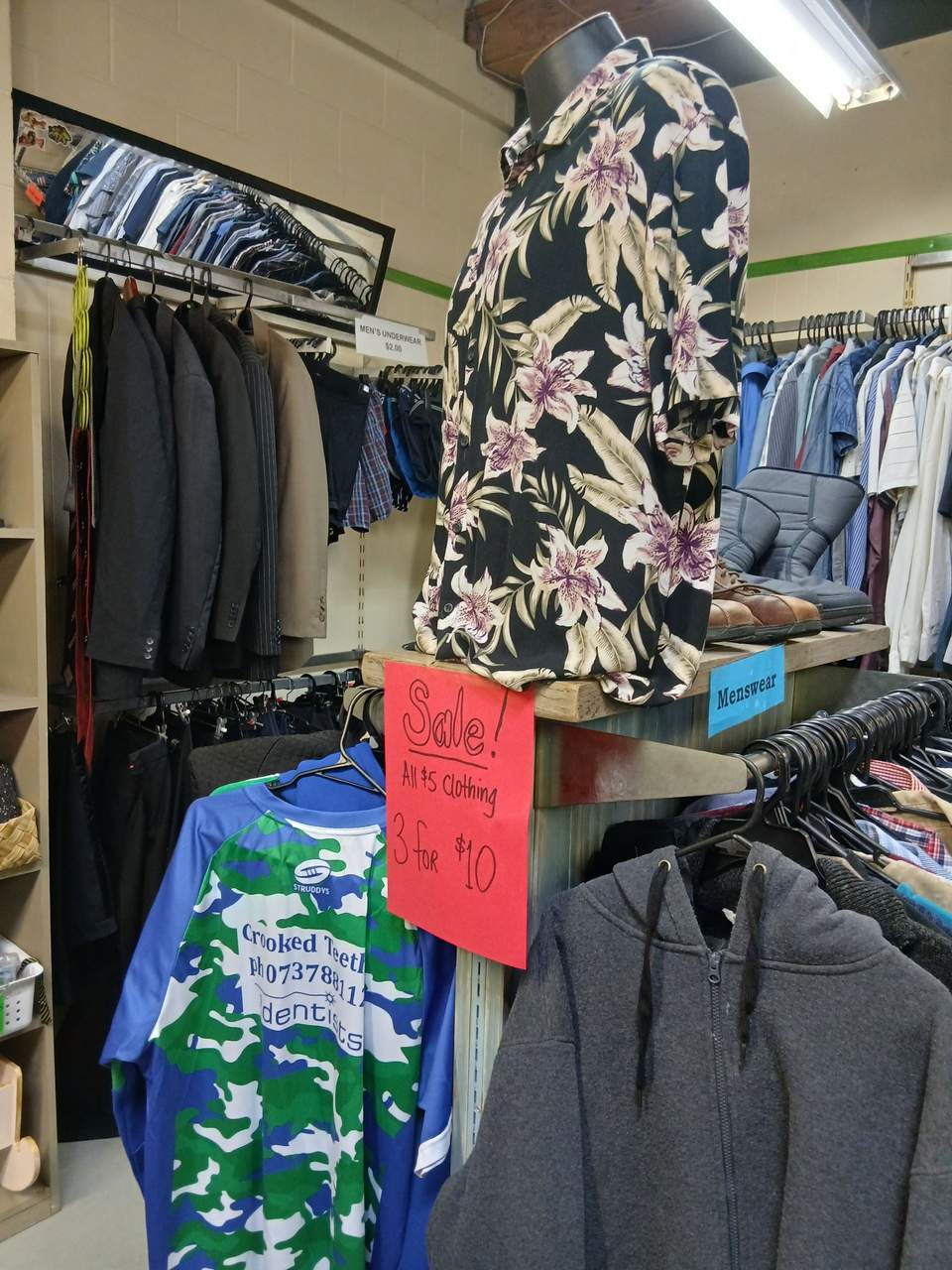 CARE Animal Rescue Op Shop has a huge 2 week sale on now! Adults clothing is now 3 for $10, kids wear $1, shoes ALL $2! And bric abrac now .50c
(Some exclusions apply)
Open 10-4pm